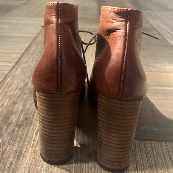 Paul Green leather lace up booties - Picture 5 of 11